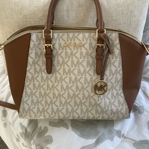 Michael Kors Collection shoulder bag